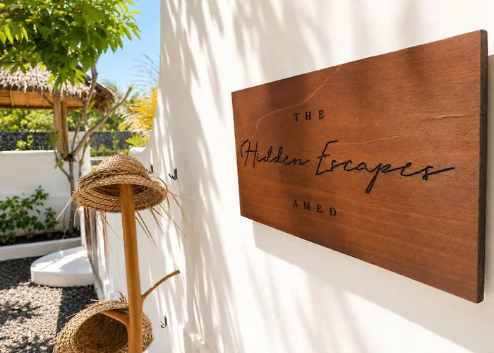 The Hidden Escapes Amed- 2br Beachfront With Direct Access Amed