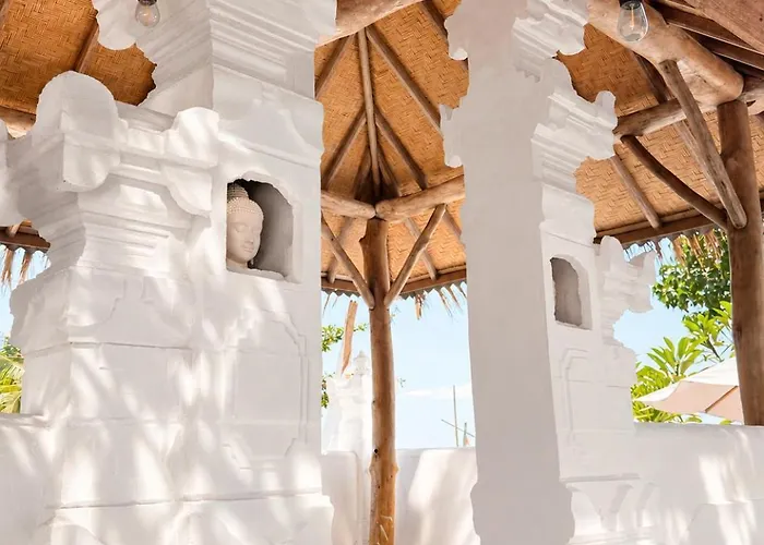 The Hidden Escapes Amed- 2br Beachfront With Direct Access * Amed