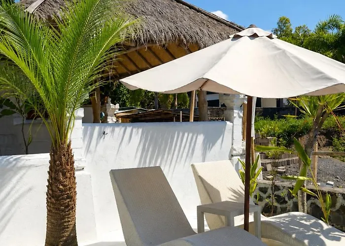 Villa The Hidden Escapes Amed- 2br Beachfront With Direct Access *