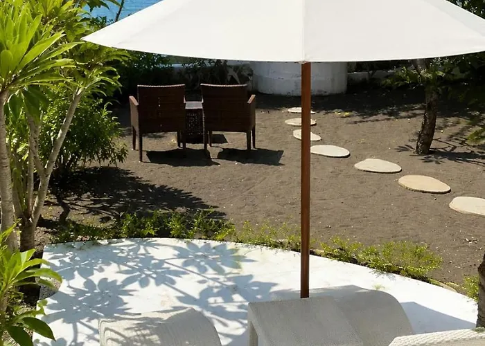 The Hidden Escapes Amed- 2br Beachfront With Direct Access * Amed